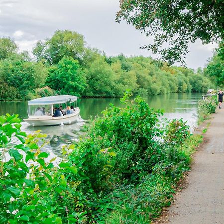 Charming 2-Bedroom Flat With A Garden And Free Parking At Abingdon Oxford Bagian luar foto