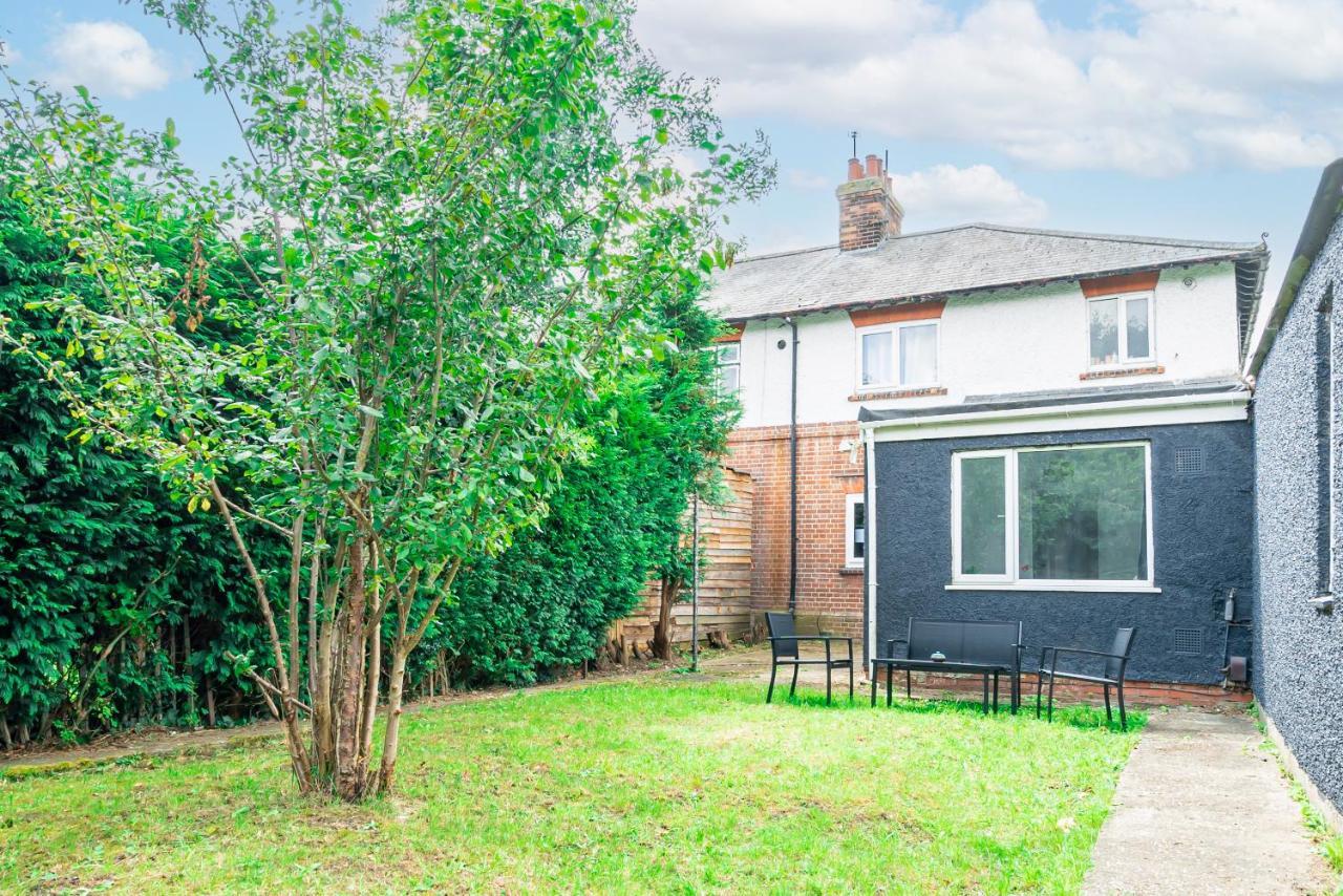 Charming 2-Bedroom Flat With A Garden And Free Parking At Abingdon Oxford Bagian luar foto