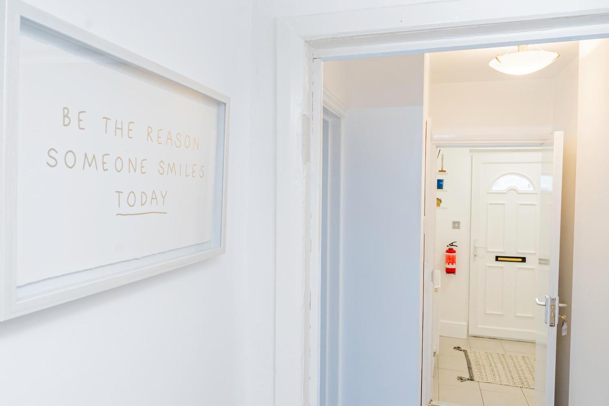 Charming 2-Bedroom Flat With A Garden And Free Parking At Abingdon Oxford Bagian luar foto