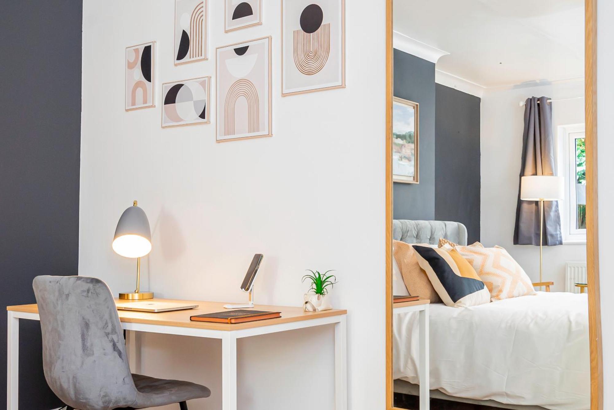Charming 2-Bedroom Flat With A Garden And Free Parking At Abingdon Oxford Bagian luar foto